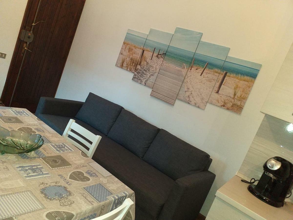 Marina Residence Capitana Luaran gambar
